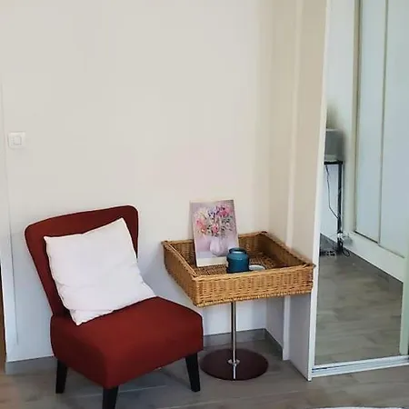 Rue D'antibes Apartment